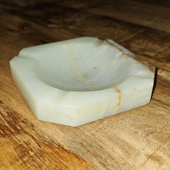 Green Onyx Heavy Stone Marble Ashtray - Picture 4 of 5